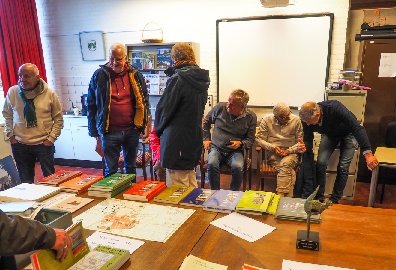 Laatste Tabula-Terugblik uitgereikt.